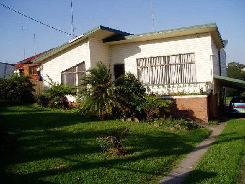 73 Denise Street, Lake Heights NSW 2502