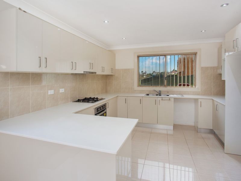 158b Shearwater Drive, Lake Heights NSW 2502