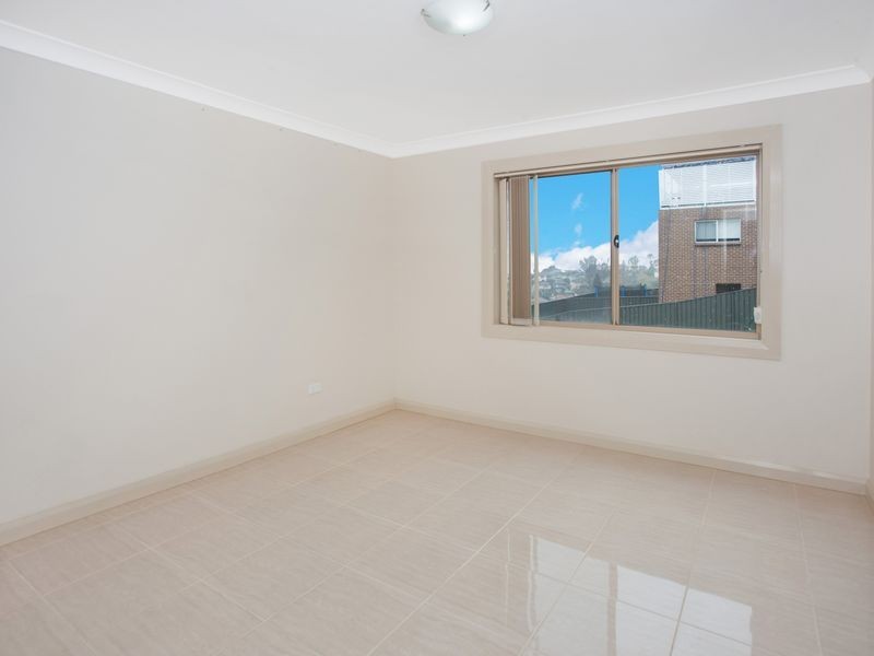 158b Shearwater Drive, Lake Heights NSW 2502