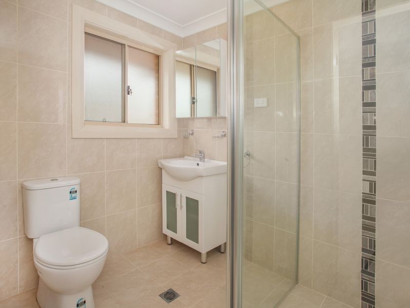 158b Shearwater Drive, Lake Heights NSW 2502