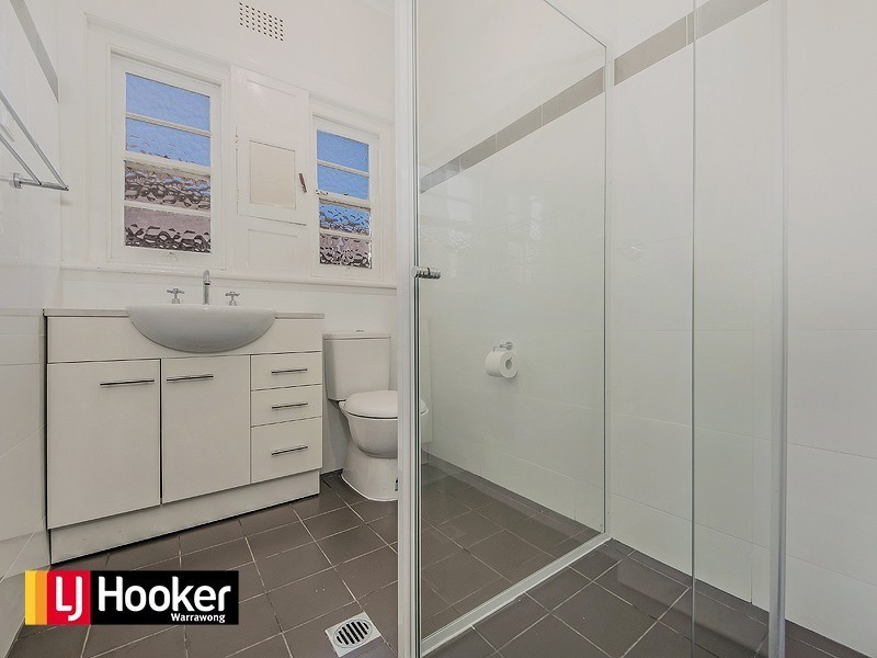 38 Stuart  Road, Warrawong NSW 2502