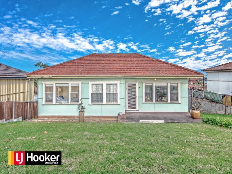 27 Minnegang Street, Warrawong NSW 2502