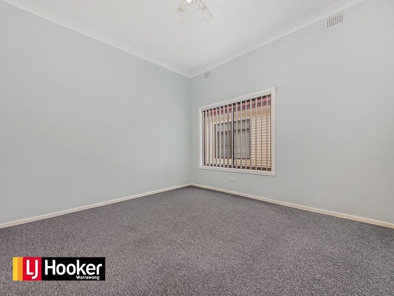 6 Monteith Street, Cringila NSW 2502