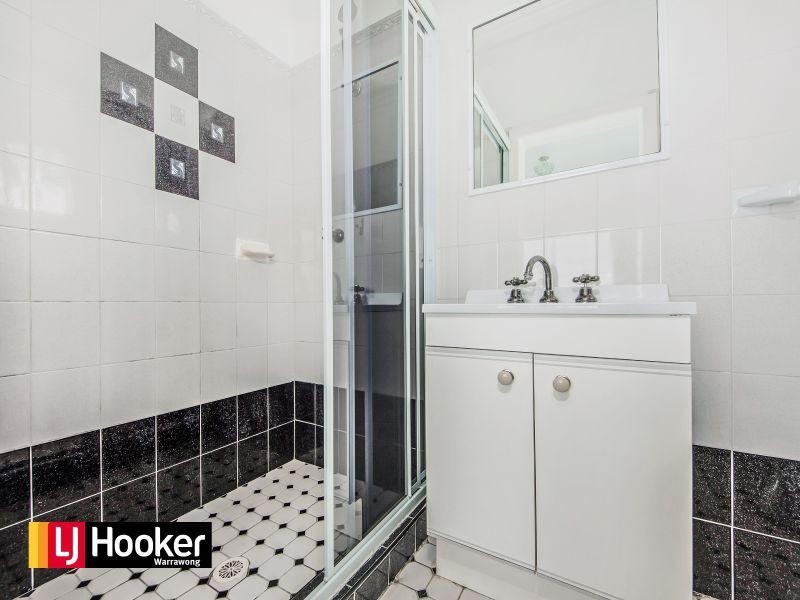 40 Hassan Street, Lake Heights NSW 2502