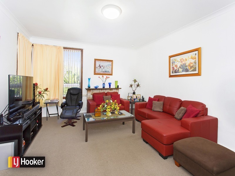 16 Dean Road, Warrawong NSW 2502