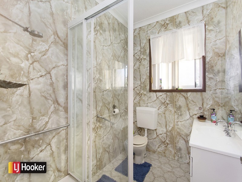 16 Dean Road, Warrawong NSW 2502