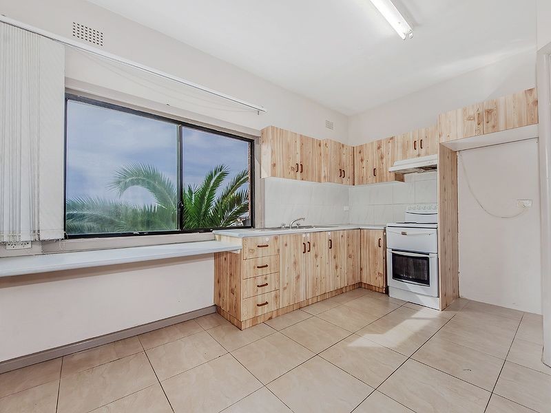 1/25 Lake Heights Road, Lake Heights NSW 2502
