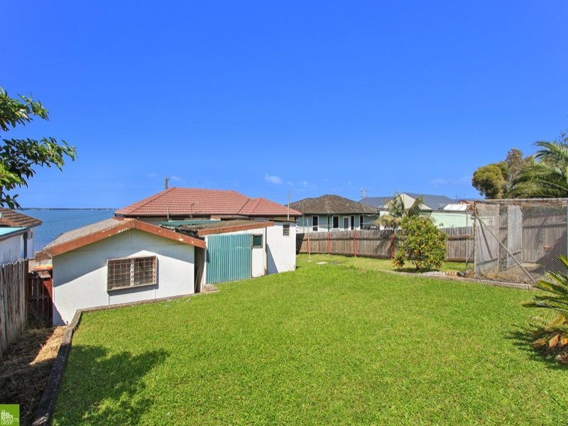 26 Holborn Street, Berkeley NSW 2506