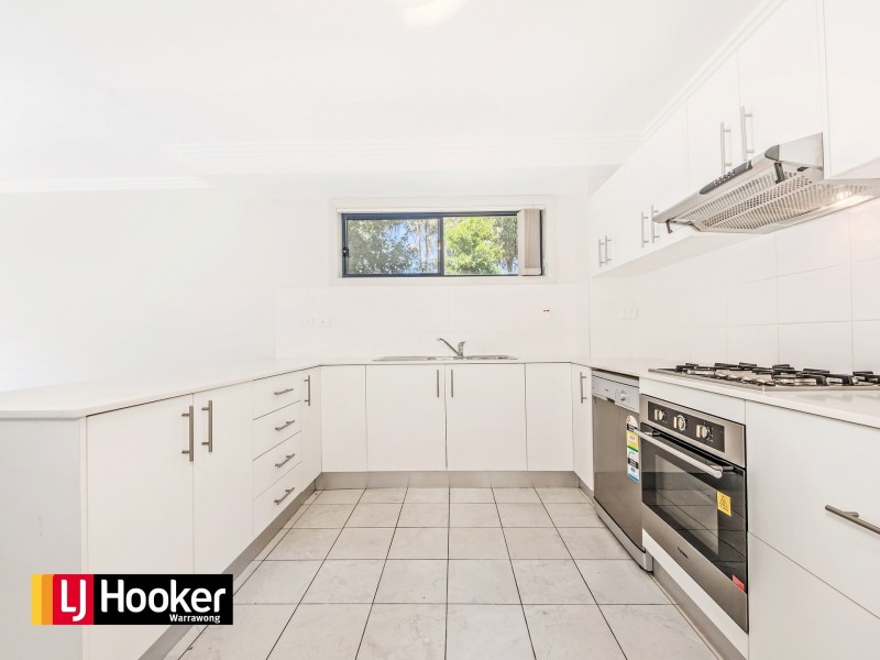 Unit 4/15 Hingston Close, Lake Heights NSW 2502