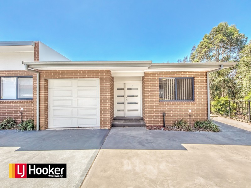 Unit 4/15 Hingston Close, Lake Heights NSW 2502