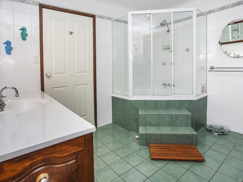 90 Hassan Street, Lake Heights NSW 2502