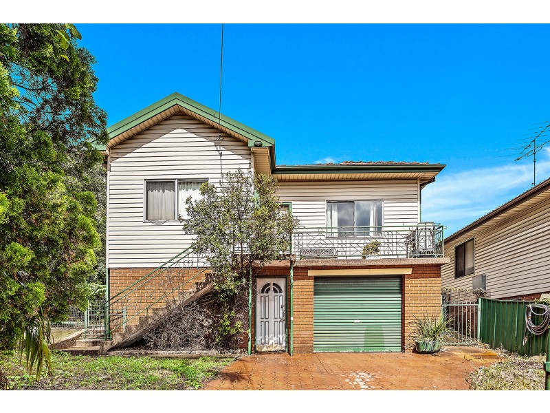 1 Fitzgerald Street, Cringila NSW 2502