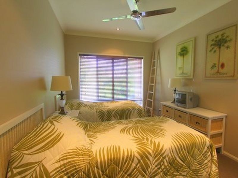 31 Salvado Drive, Pacific Pines QLD 4211