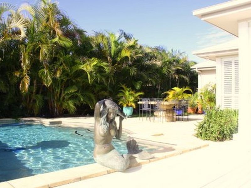 31 Salvado Drive, Pacific Pines QLD 4211