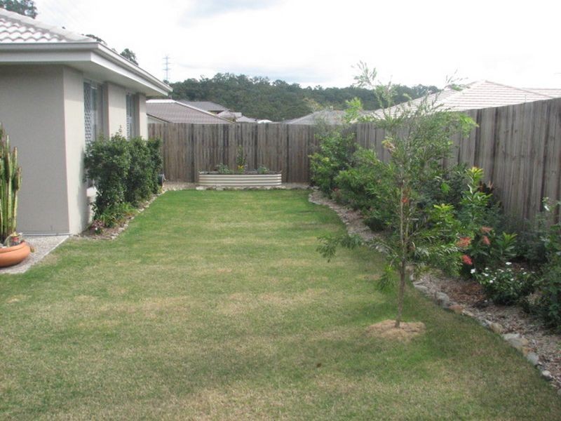 64 Aldgate Crescent, Pacific Pines QLD 4211