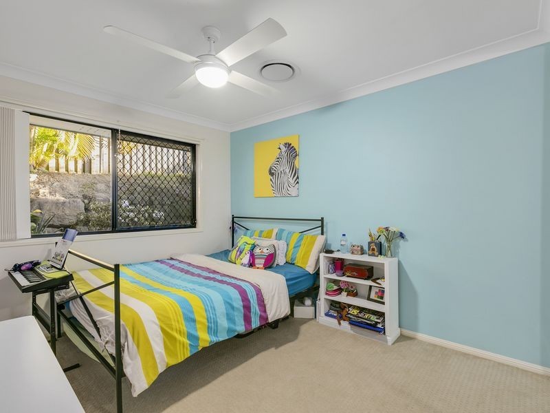 3 Bimberi Row, Pacific Pines QLD 4211