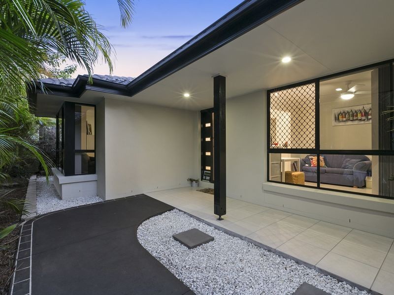 3 Bimberi Row, Pacific Pines QLD 4211