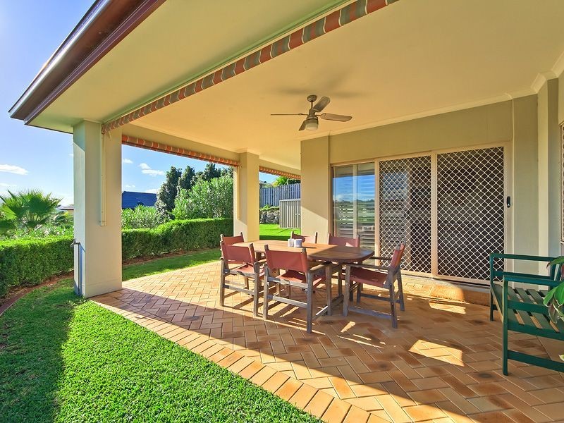 2 Minyon Court, Pacific Pines QLD 4211