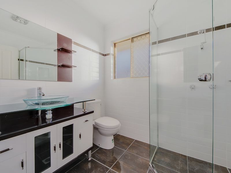 11 Strathalbyn Court, Parkwood QLD 4214