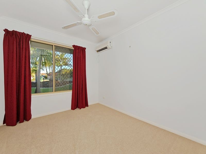 11 Strathalbyn Court, Parkwood QLD 4214