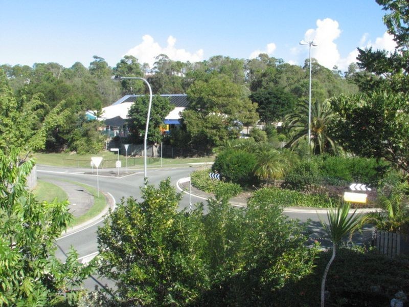 Unit 8/205 Universal Street, Oxenford QLD 4210