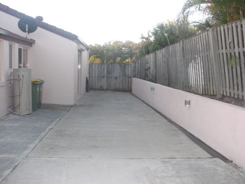 3 Laysan Crescent, Oxenford QLD 4210