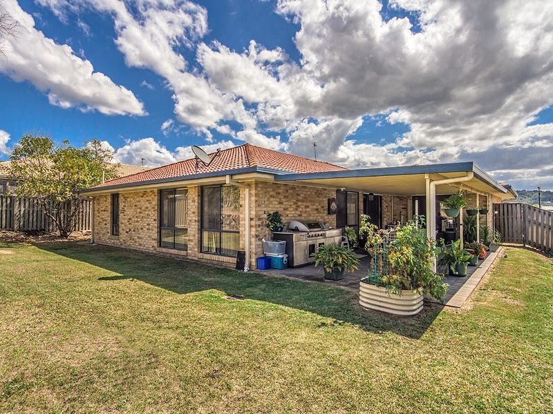 14 Arragan Court, Pacific Pines QLD 4211