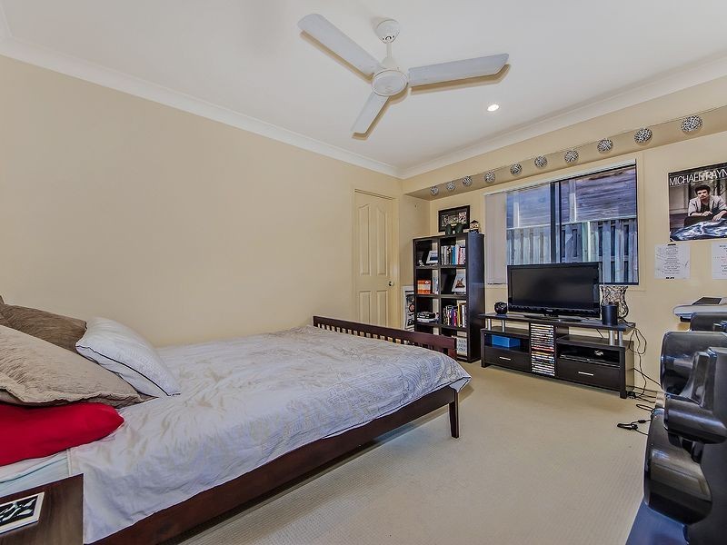 14 Arragan Court, Pacific Pines QLD 4211