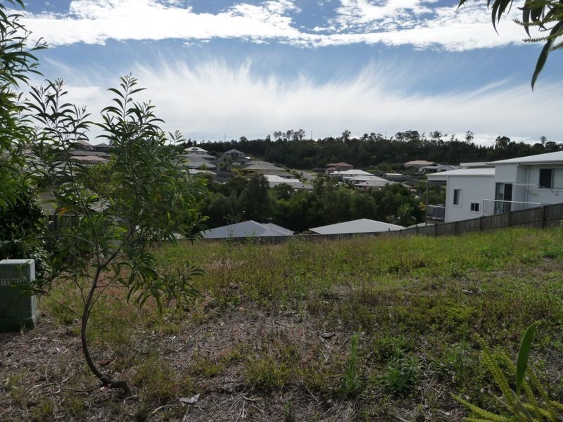 11 Ainslie Street, Pacific Pines QLD 4211