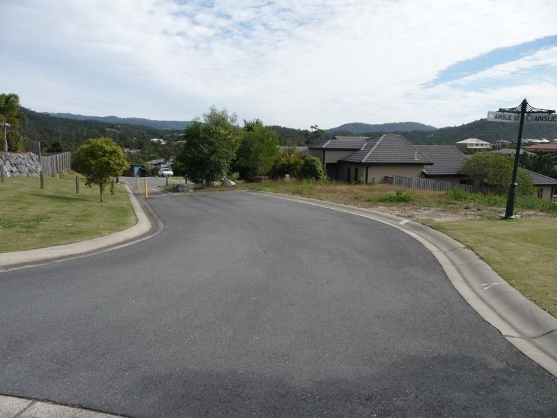 11 Ainslie Street, Pacific Pines QLD 4211