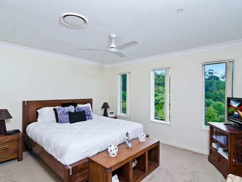 49 Barradeen Circuit, Pacific Pines QLD 4211