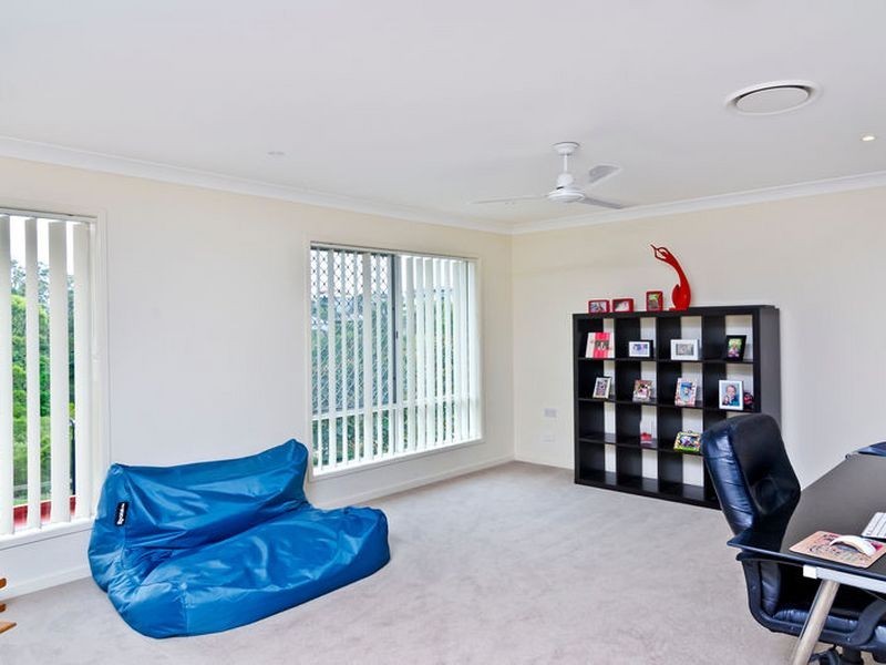 49 Barradeen Circuit, Pacific Pines QLD 4211