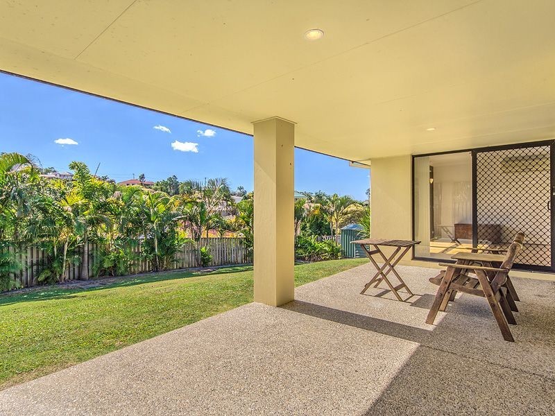 9 Howland Circuit, Pacific Pines QLD 4211
