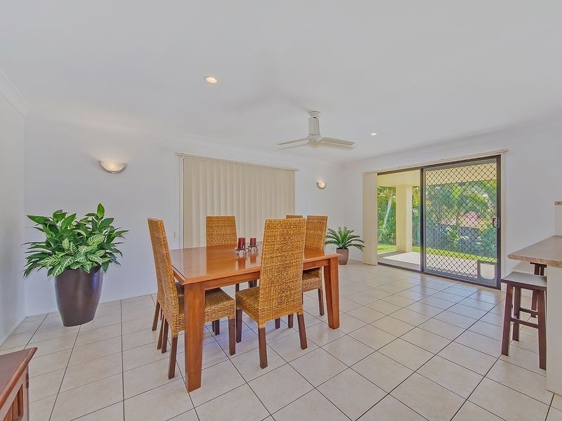 9 Howland Circuit, Pacific Pines QLD 4211