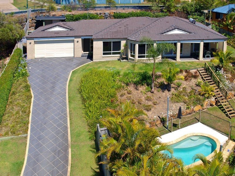 5 Gould Place, Pacific Pines QLD 4211