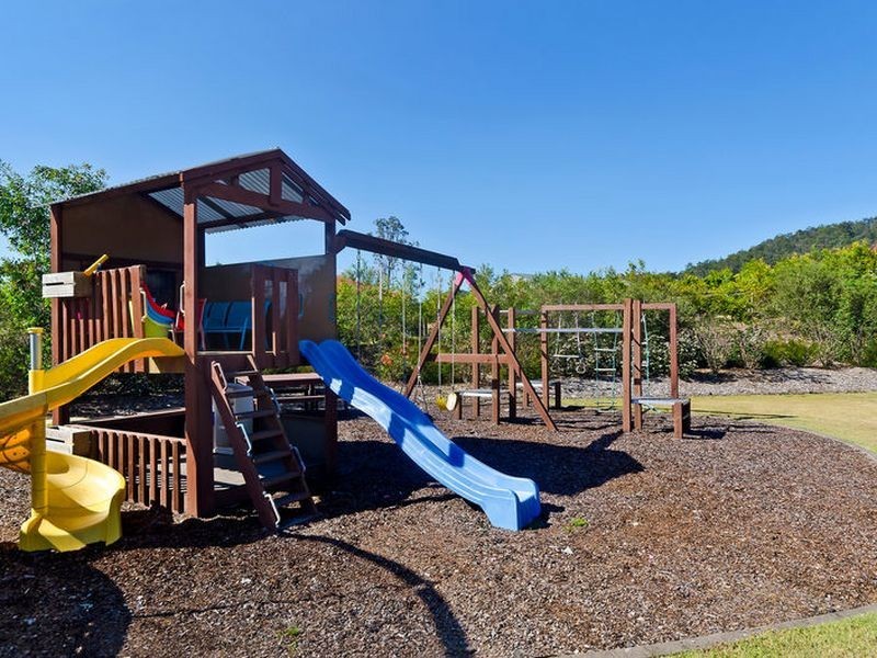 14 Ginger Rogers Road, Maudsland QLD 4210