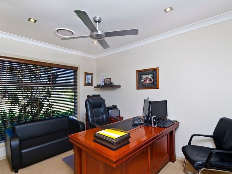 14 Ginger Rogers Road, Maudsland QLD 4210