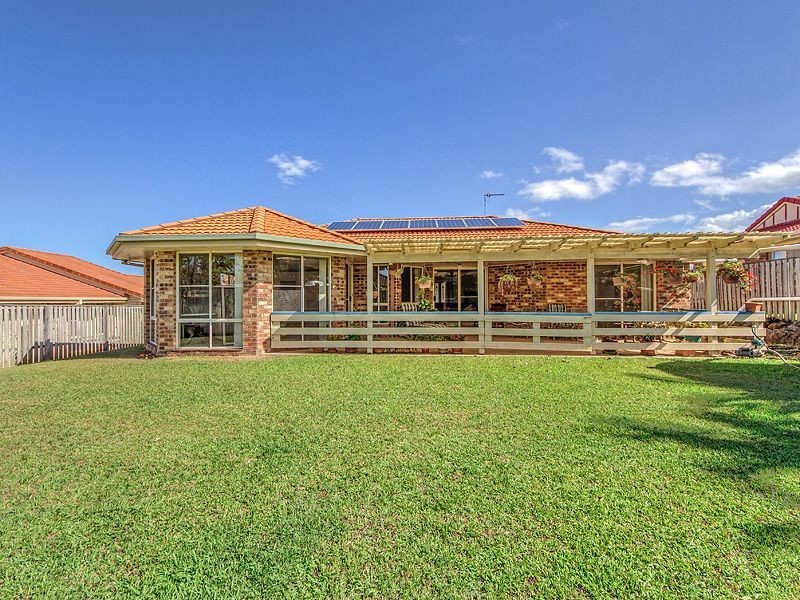 7 Antipodes Close, Pacific Pines QLD 4211