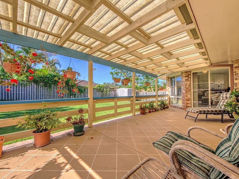 7 Antipodes Close, Pacific Pines QLD 4211