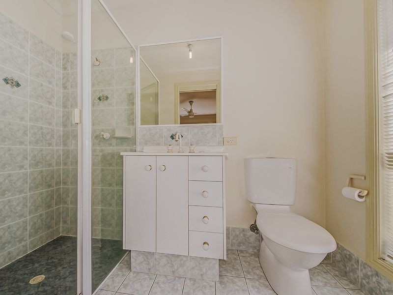 7 Antipodes Close, Pacific Pines QLD 4211