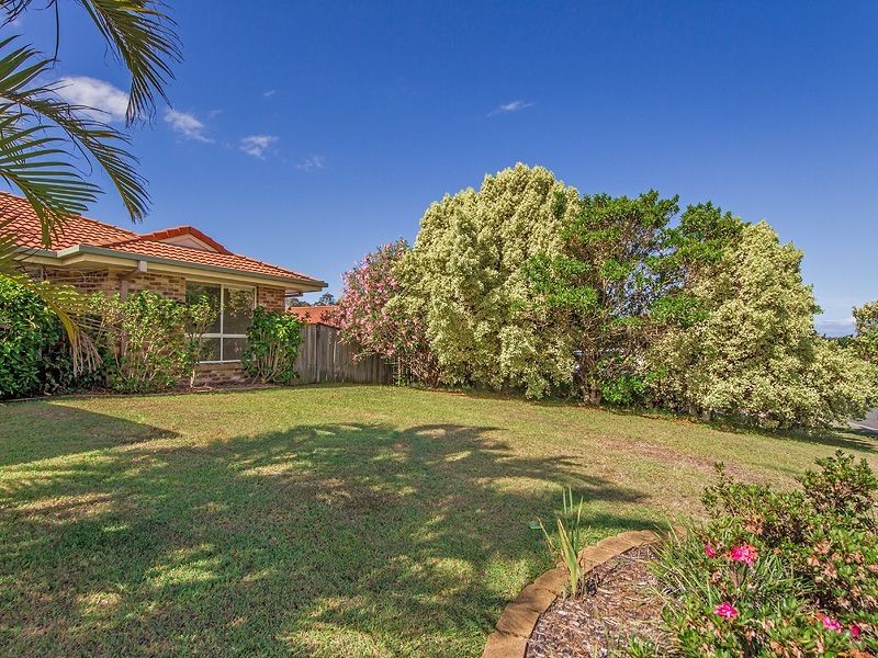 7 Antipodes Close, Pacific Pines QLD 4211