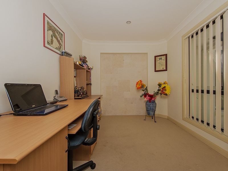 10 Roberts Drive, Maudsland QLD 4210