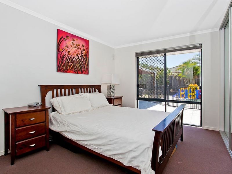 7 Granya Court, Pacific Pines QLD 4211