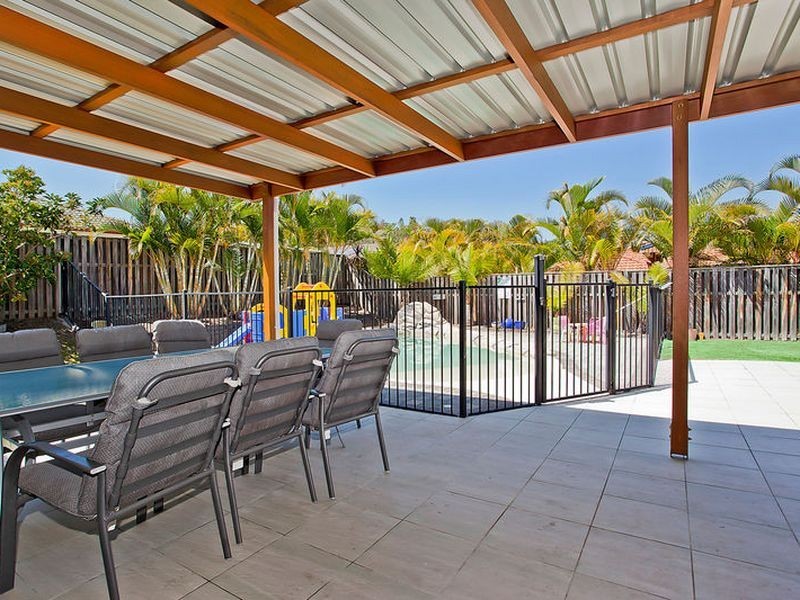 7 Granya Court, Pacific Pines QLD 4211