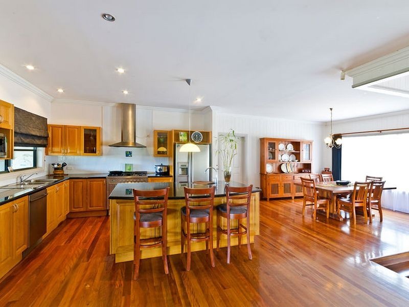 99 Gladrose Crescent, Wongawallan QLD 4210