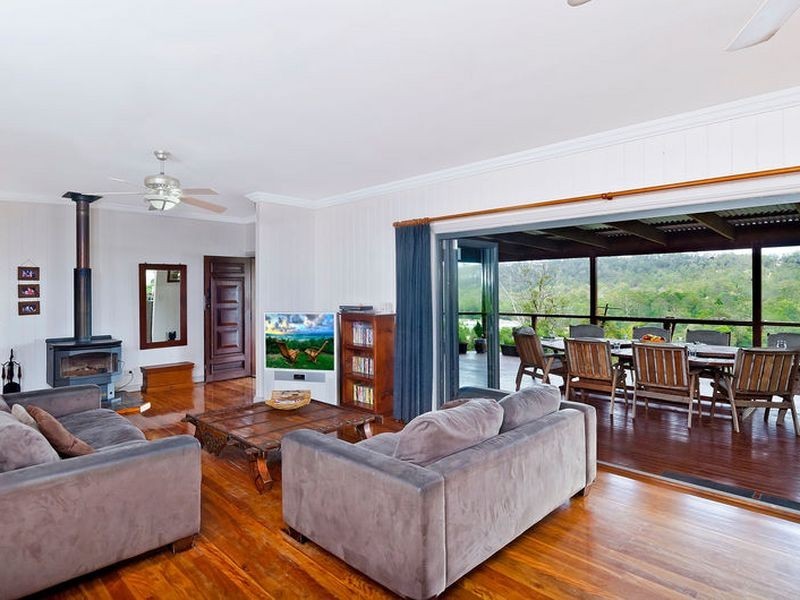 99 Gladrose Crescent, Wongawallan QLD 4210