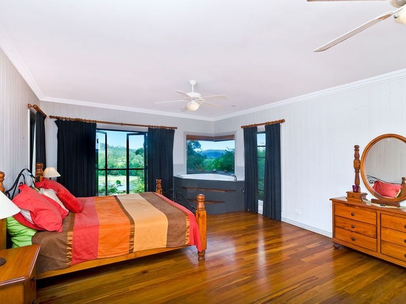 99 Gladrose Crescent, Wongawallan QLD 4210