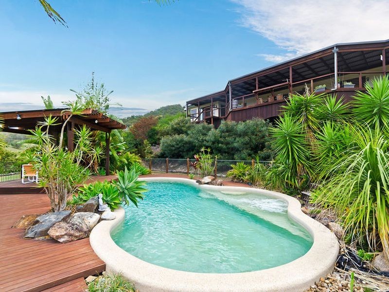 99 Gladrose Crescent, Wongawallan QLD 4210