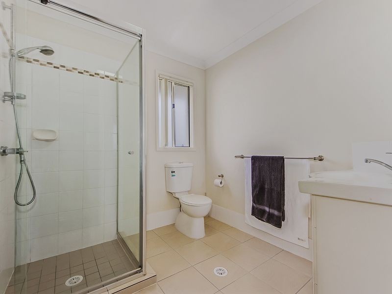 1/50 Lawley Crescent, Pacific Pines QLD 4211