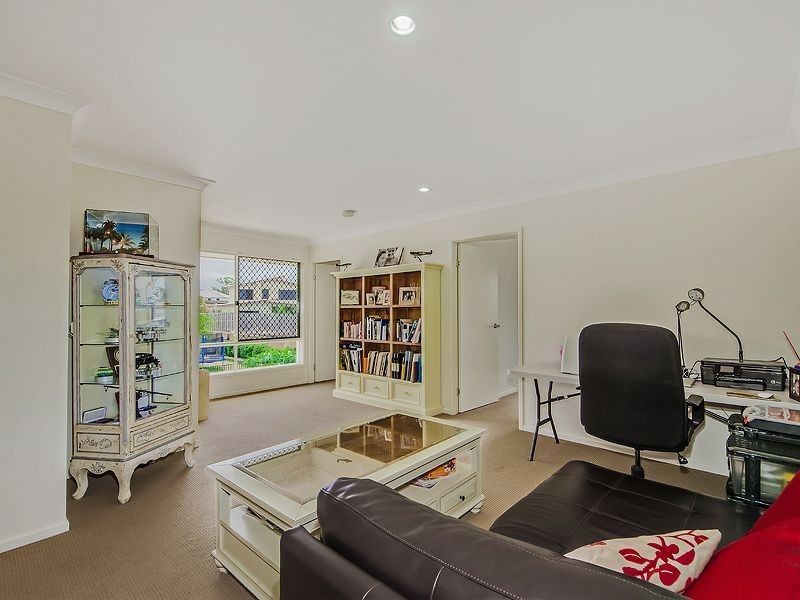 1/50 Lawley Crescent, Pacific Pines QLD 4211